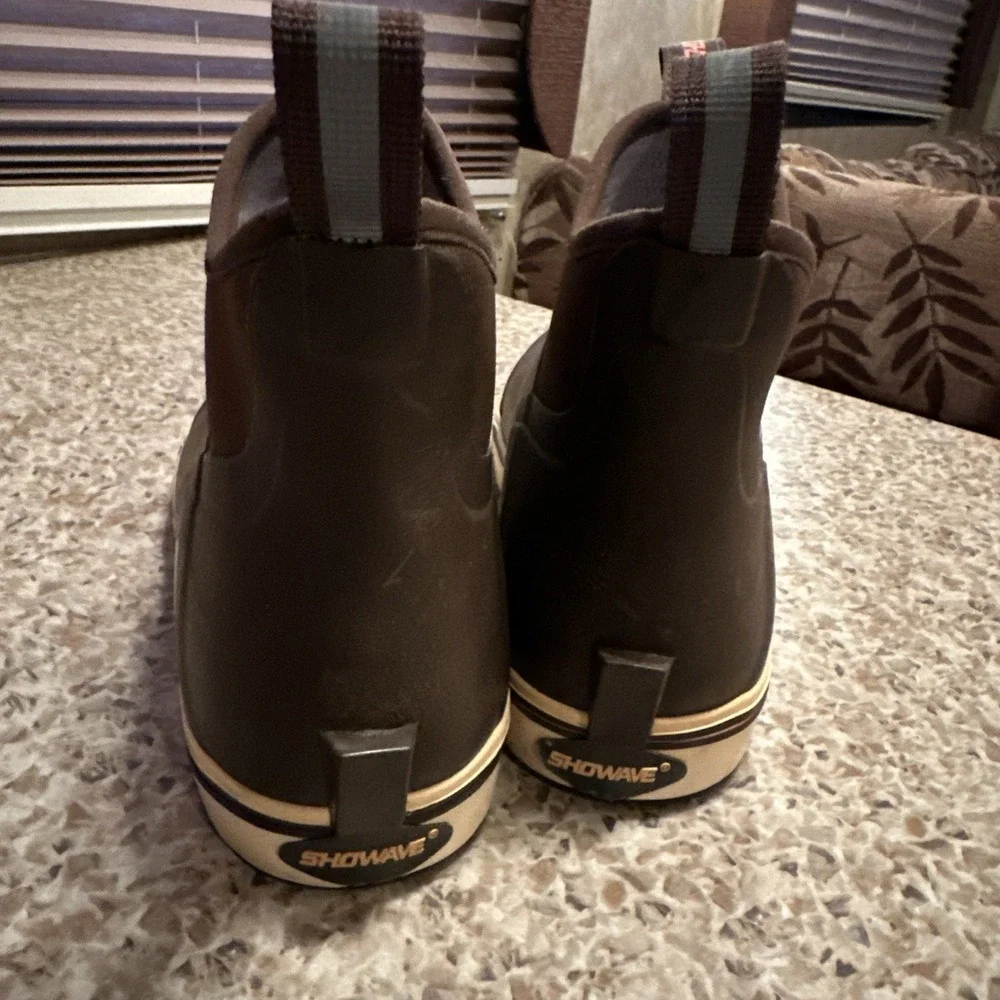 SHOWAVE Men's Waterproof Rubber Rain Boots Brown US 9 EU 42